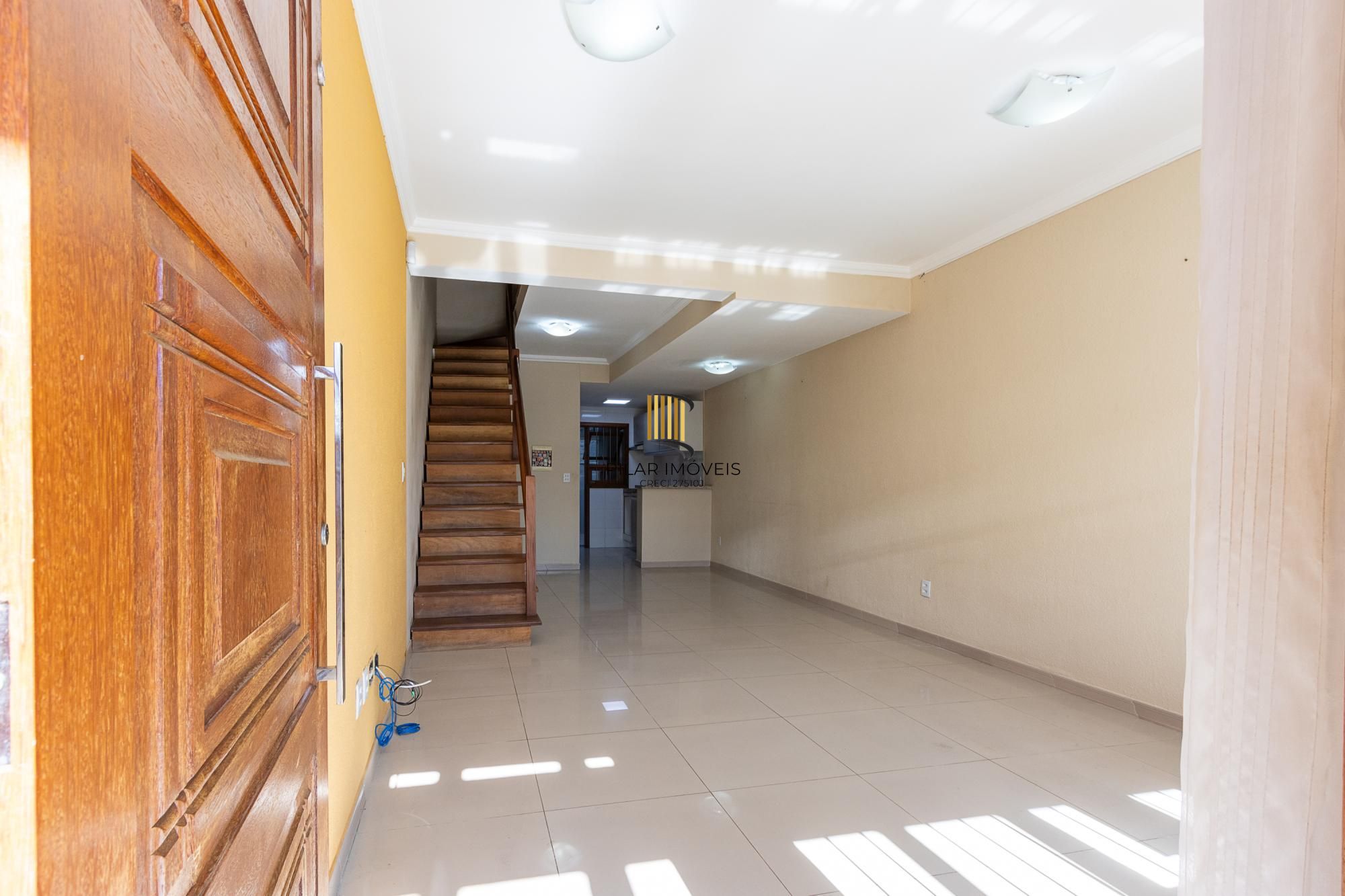 Casa para Venda - 135.78m², 3 dormitórios, sendo 3 suites, 1 vaga - Guarujá
