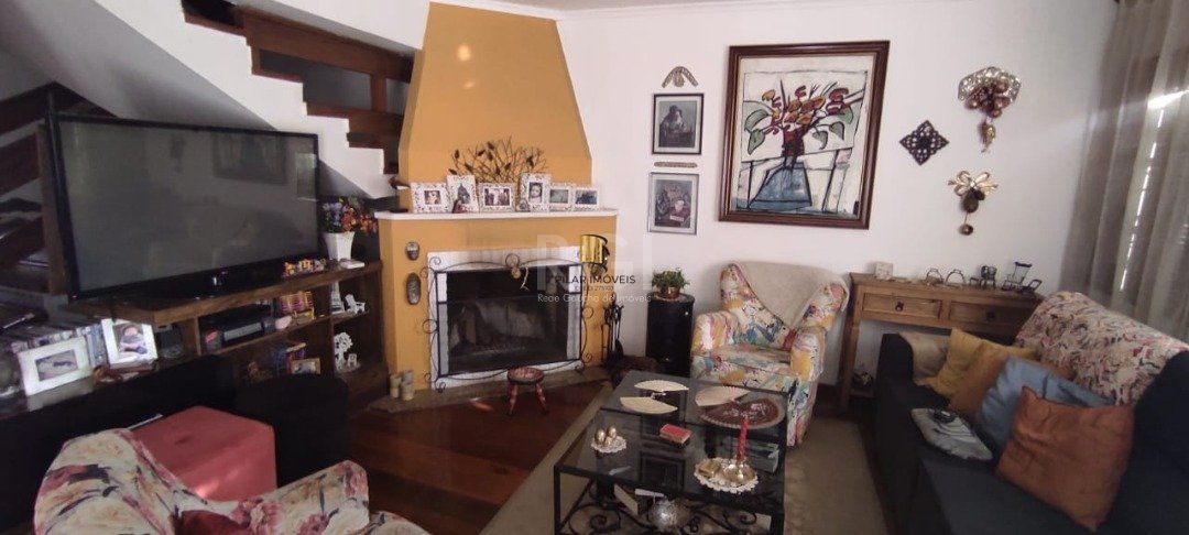 Casa para Venda - 250m², 3 dormitórios, sendo 1 suites, 2 vagas - Ipanema