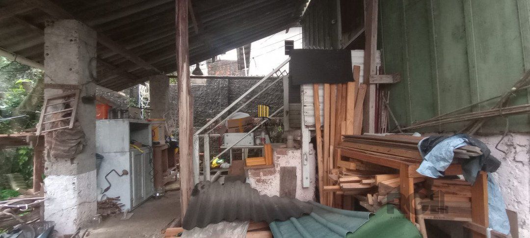Casa 2 dormitórios no bairro Tristeza