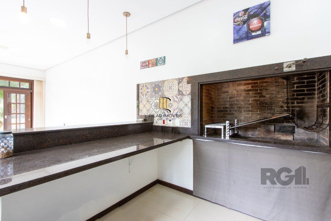Casa 4 dormitórios no bairro Espírito Santo