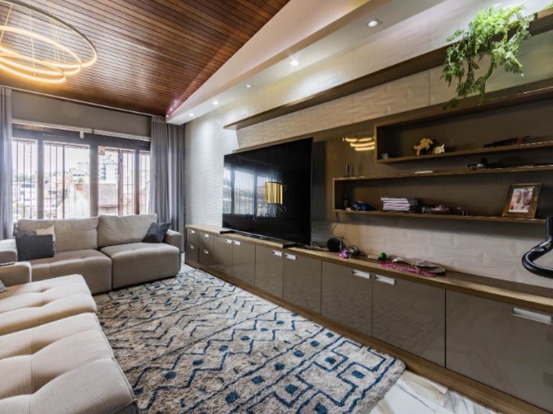 Casa com ótima localização proximo ao shopping IGUATEMI