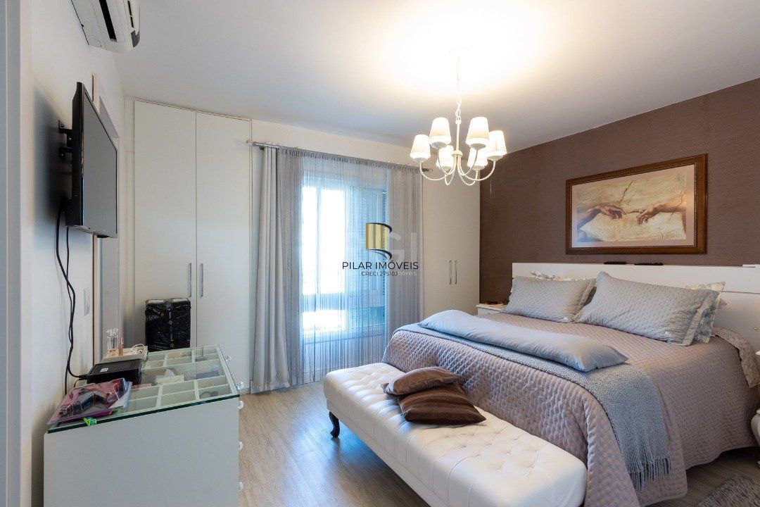 Casa Condominio para Venda - 240m², 4 dormitórios, sendo 1 suites, 2 vagas - Ipanema