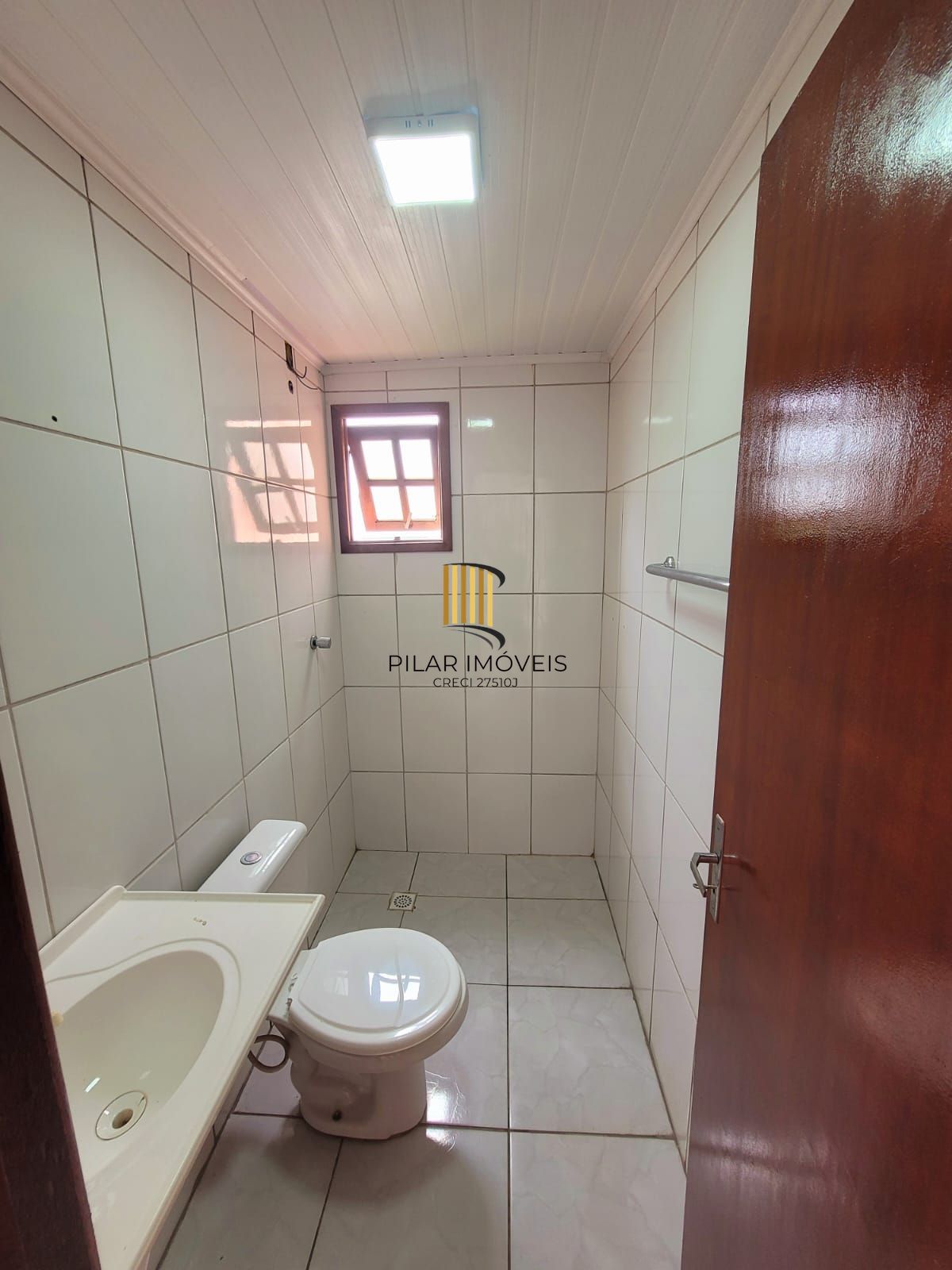 Apartamento 2 dormitórios no bairro Maria Regina