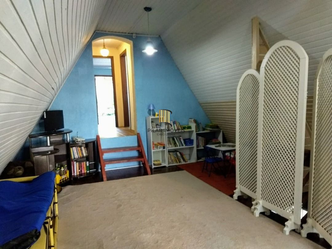 Casa para Venda - 200m², 4 dormitórios, sendo 1 suites, 4 vagas - Ipanema
