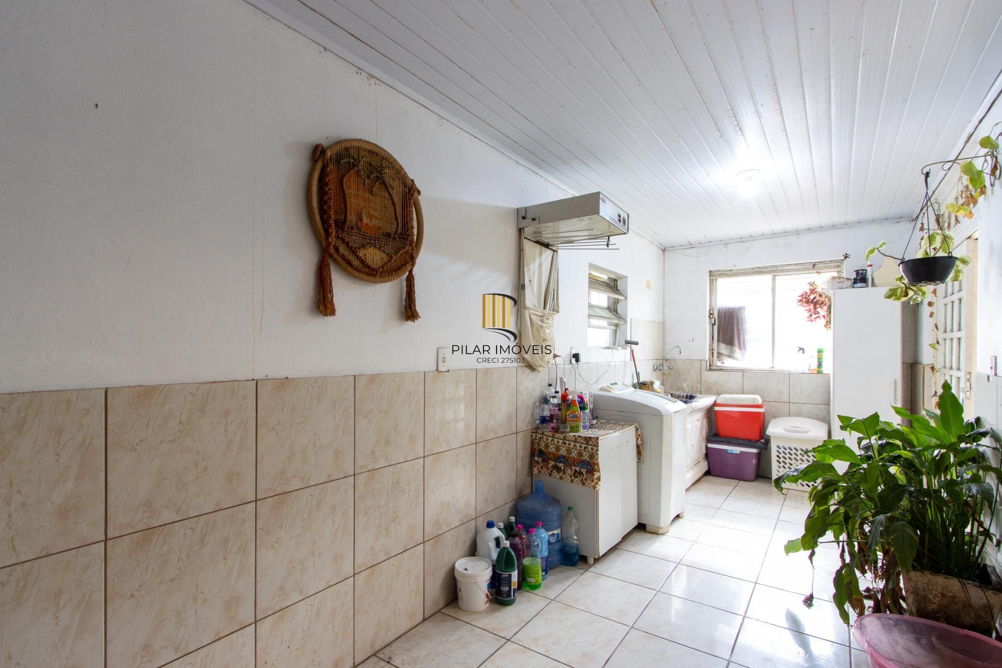 Casa para Venda - 385m², 4 dormitórios, sendo 3 suites, 2 vagas - Belém Velho