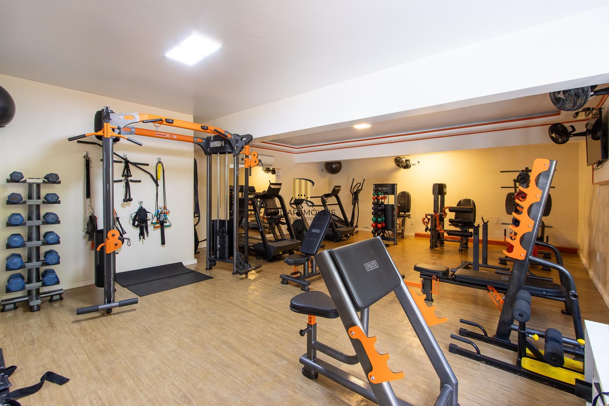 Apartamento de 3 dormitórios, 1 suíte e 3 vagas no bairro Ipanema.