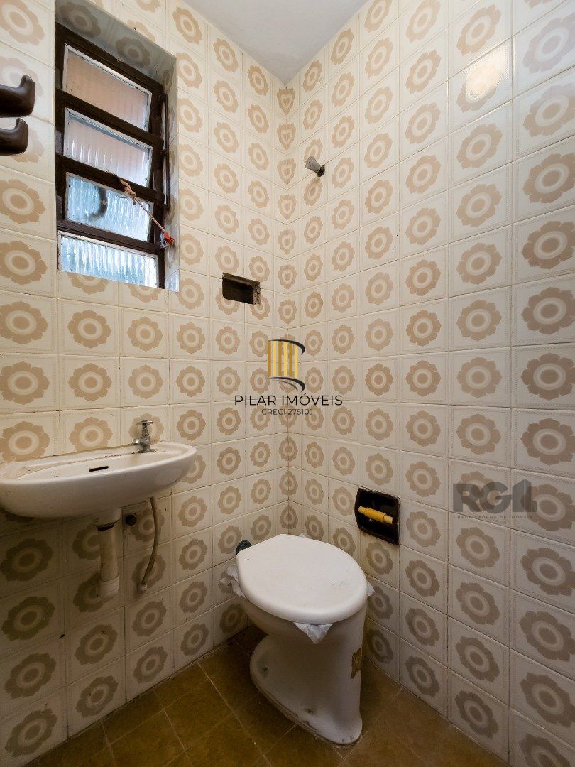 Casa 4 dormitórios no bairro Teresópolis