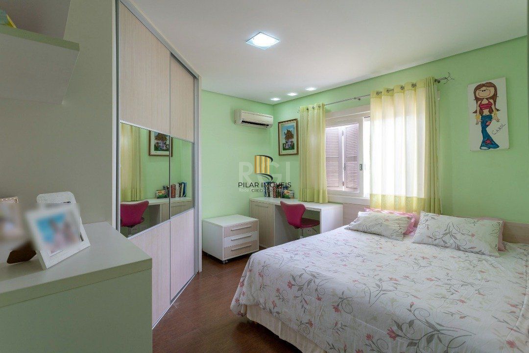 Casa Condominio 4 Dormitório(s) Bairro Terra Ville