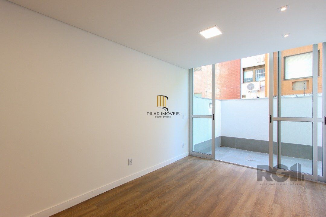 Apartamento em Porto Alegre no Bairro Petrópolis, de 1 quarto, GARDEN , semi mobiliado