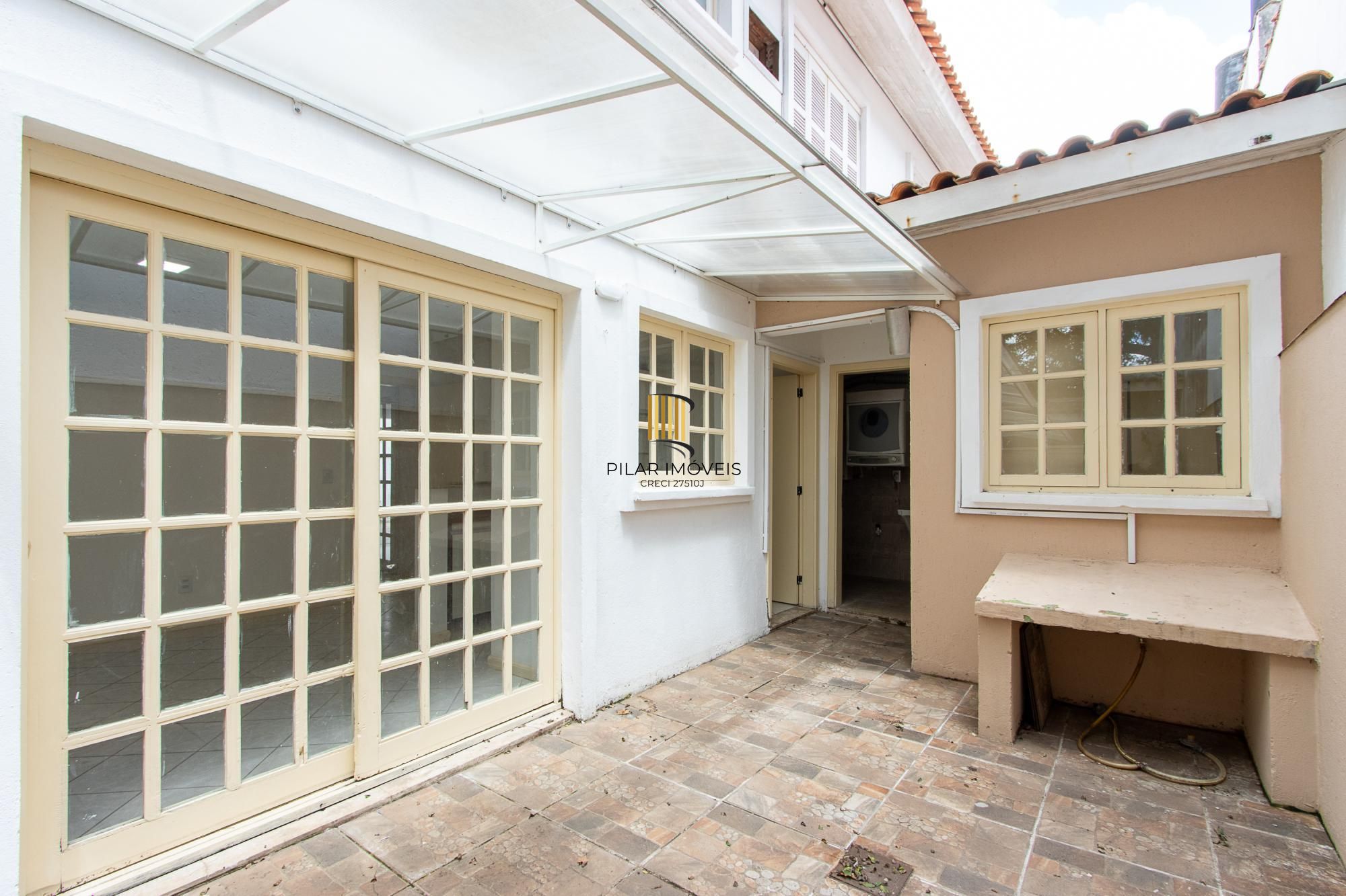 Casa em condomínio, 3 dormitórios (1 suite) 2 vagas - Jardim Isabel