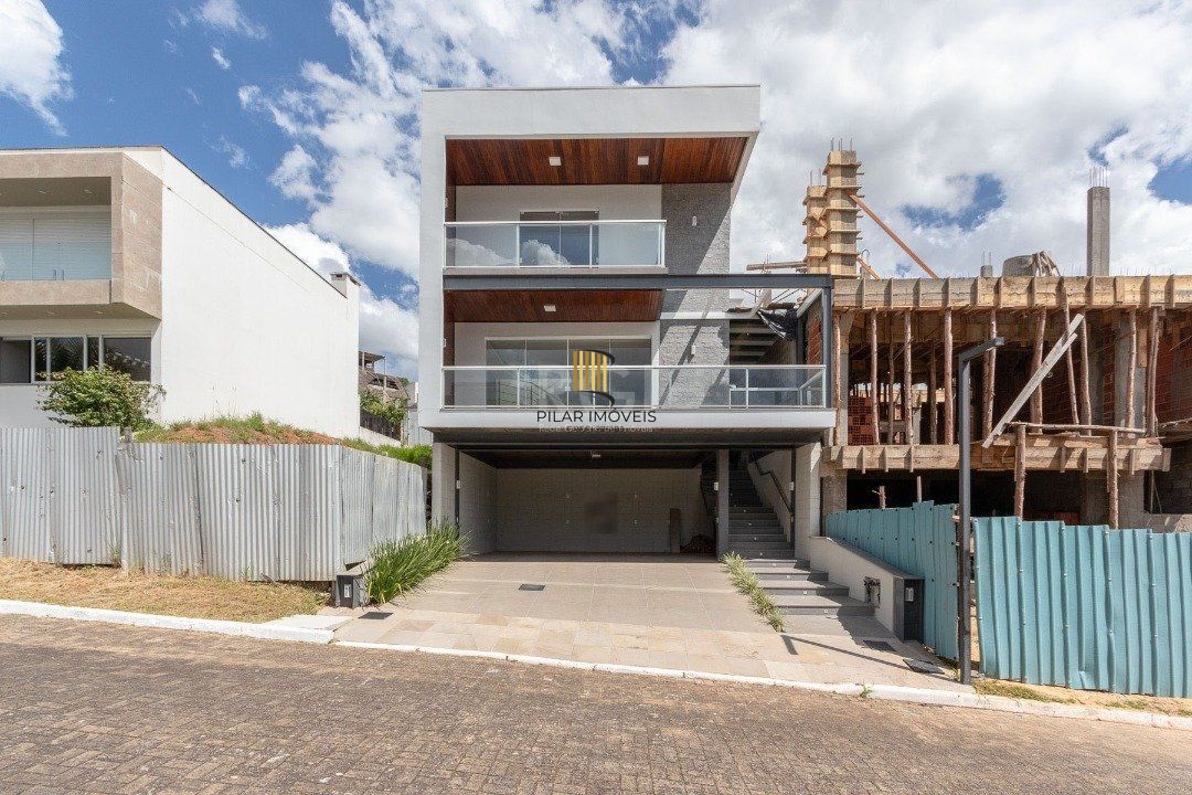 Casa Condominio para Venda - 219m², 3 dormitórios, sendo 1 suites, 2 vagas - Vila Nova