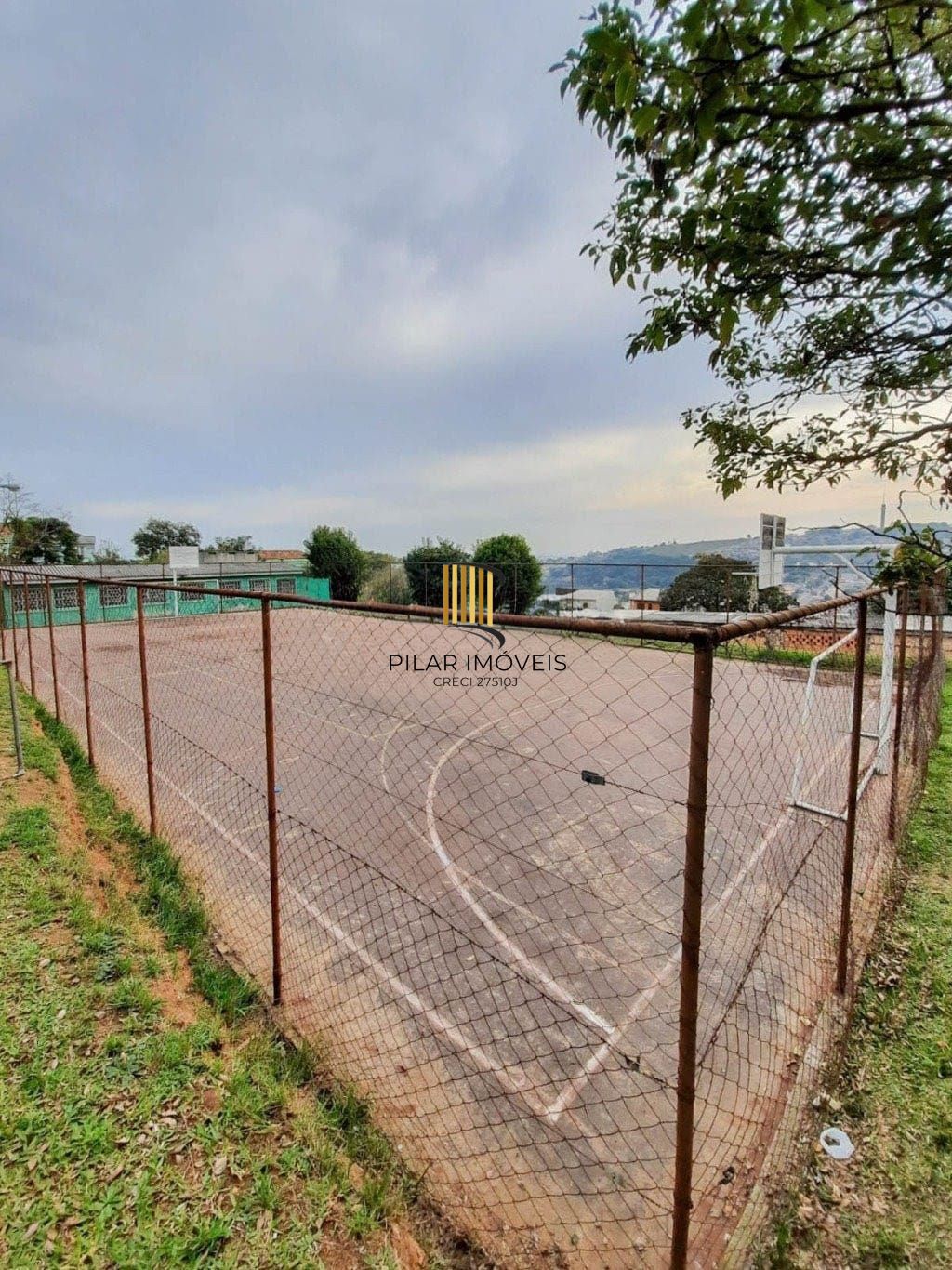 Apartamento de 2 dormitórios á venda no bairro Cristal em Porto Alegre.