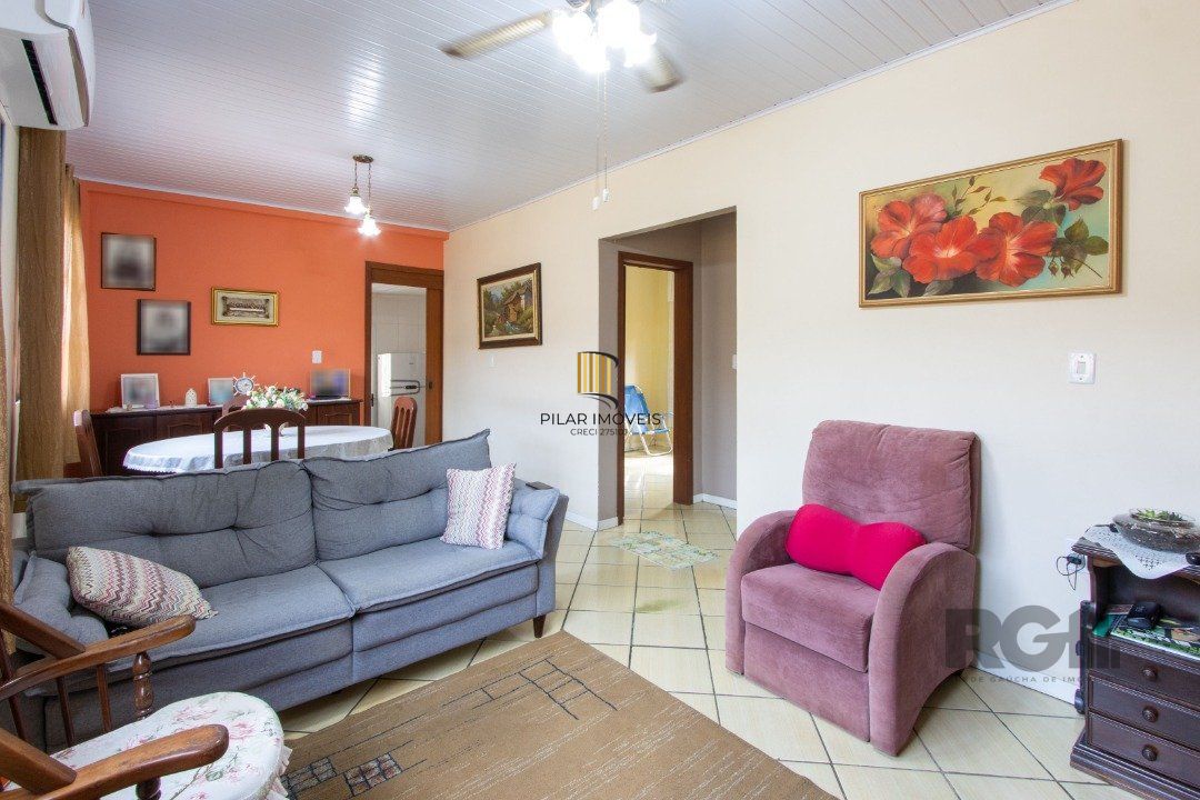 Casa 2 dormitórios no bairro Camaquã
