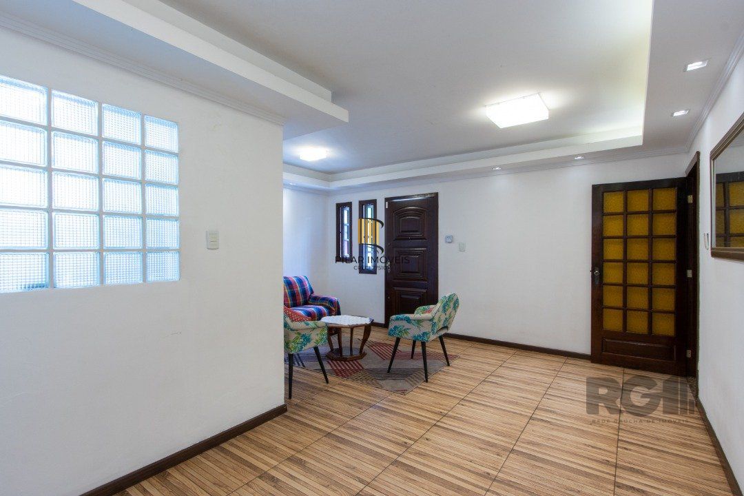 Casa 3 dormitórios, bairro Jardim Carvalho.