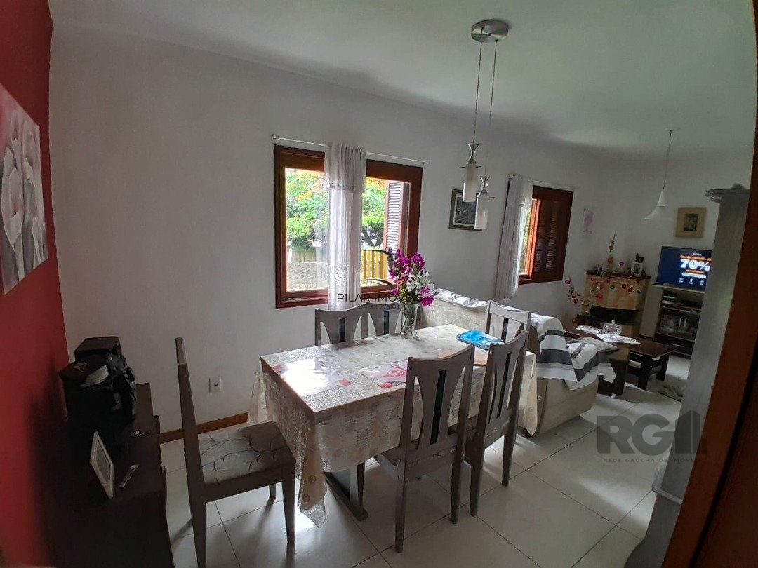 Casa para Venda - 220.83m², 3 dormitórios, 2 vagas - Vila Nova