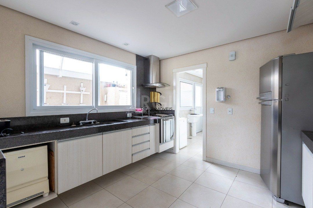 Casa de Condomínio 4 dormitórios no bairro Belém Novo