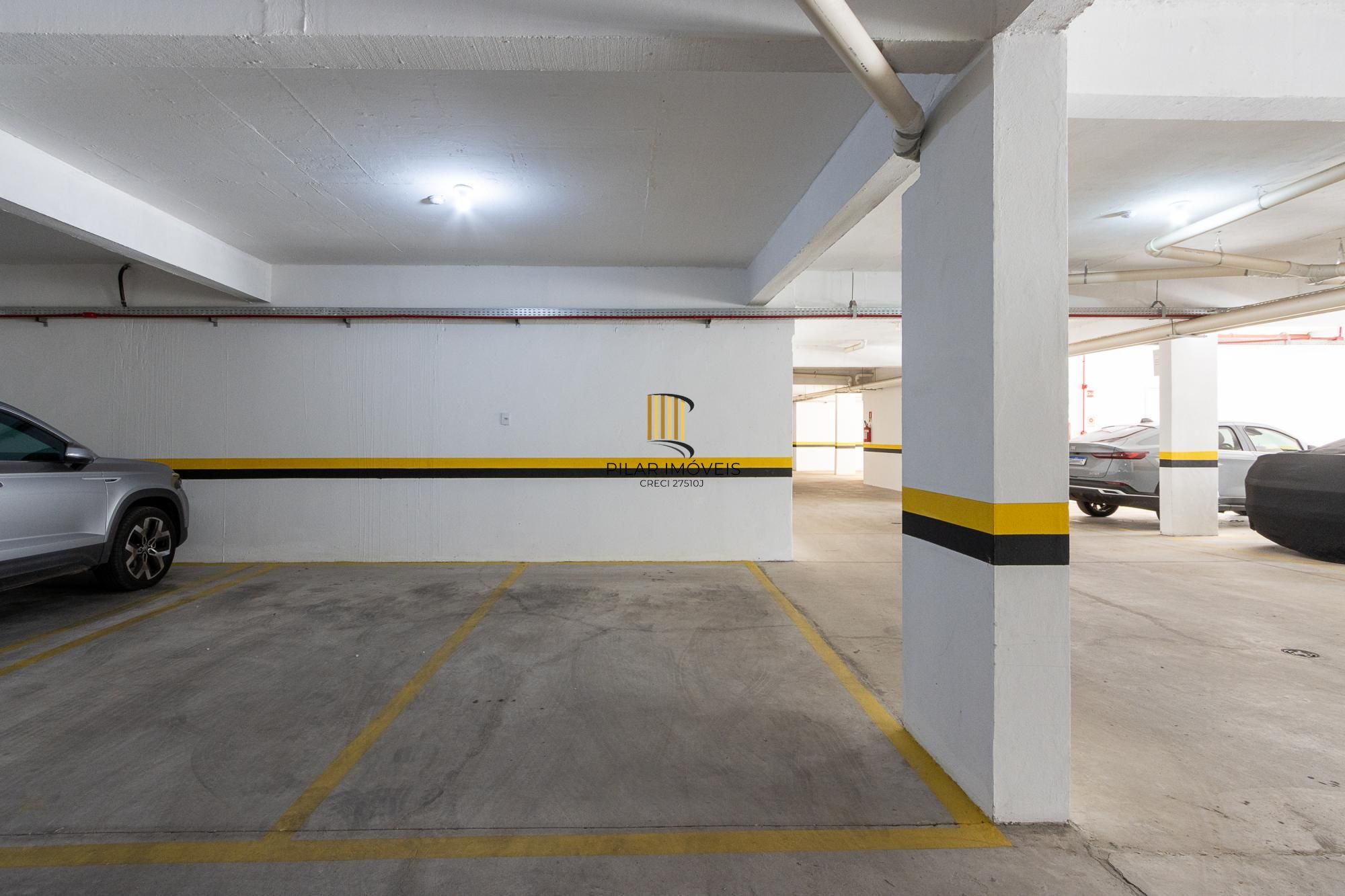 Apartamento de 3 dormitórios, 3 suítes, e 4 vagas, no bairro Jardim Lindoia