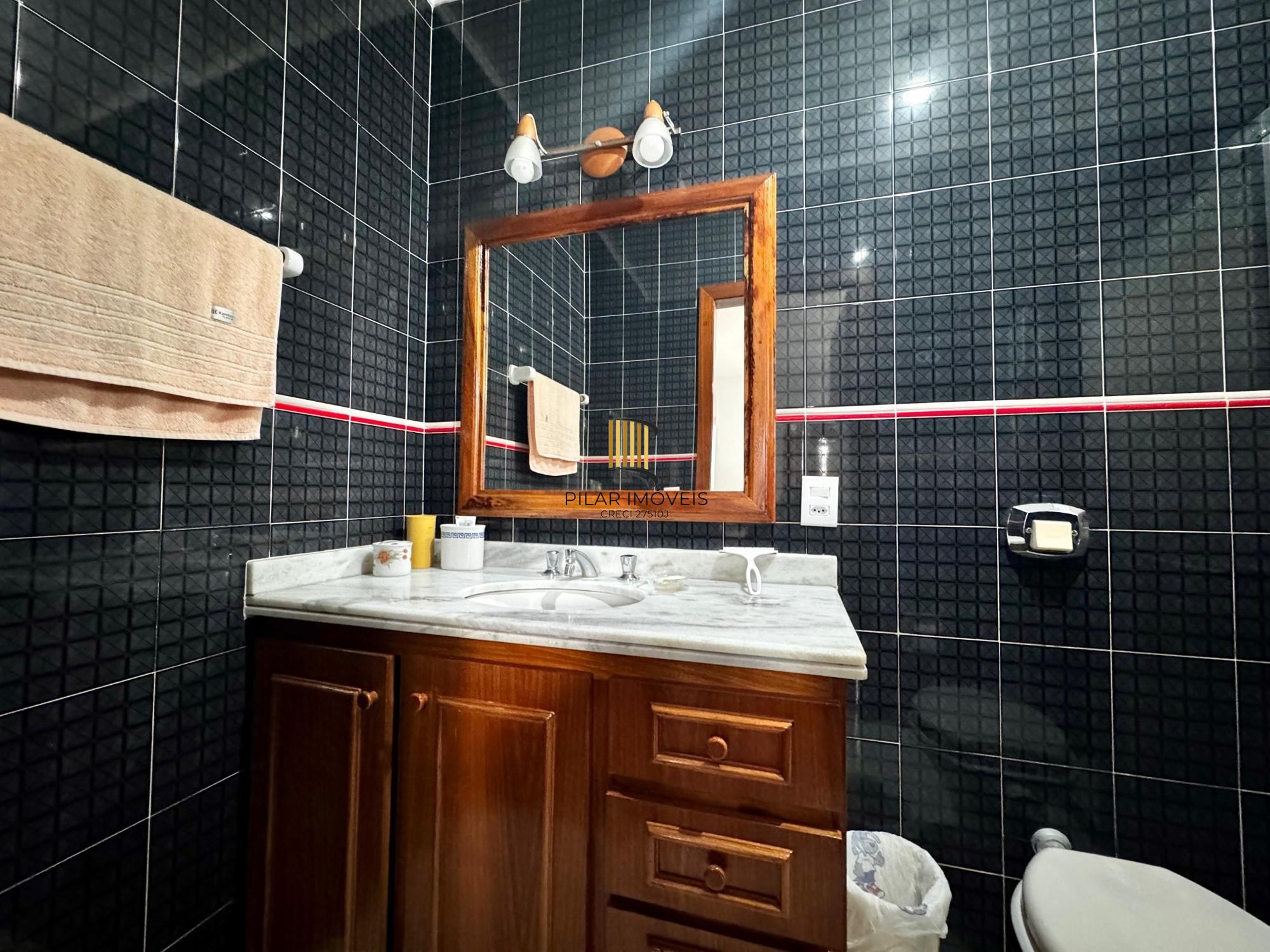 Casa 3 dormitórios no bairro Centro