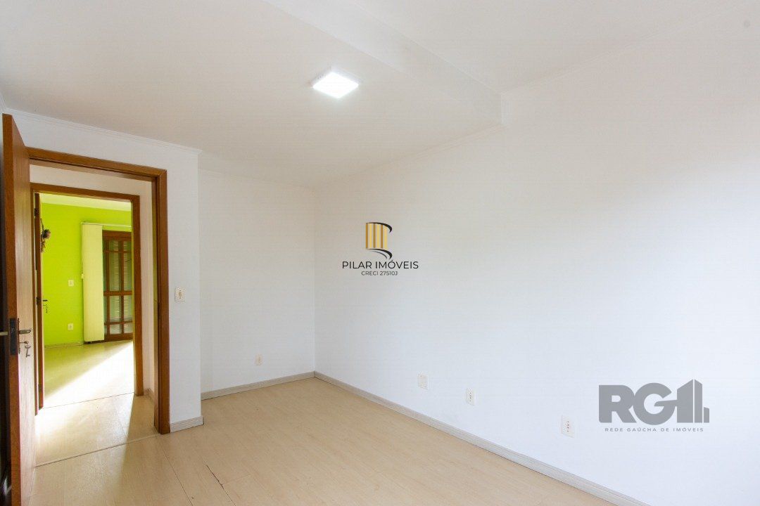 Casa 4 dormitórios no bairro Ipanema