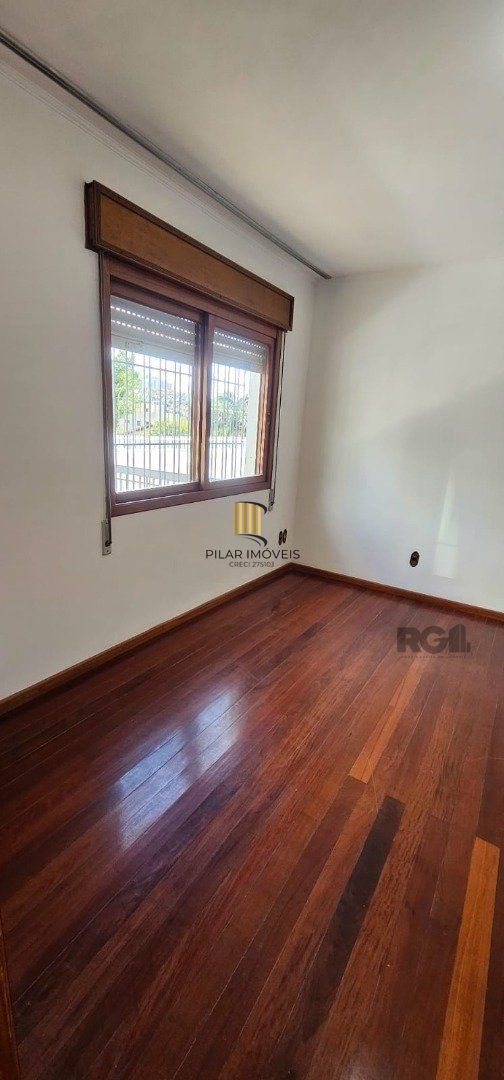 Casa 4 dormitórios no bairro Jardim Sabará