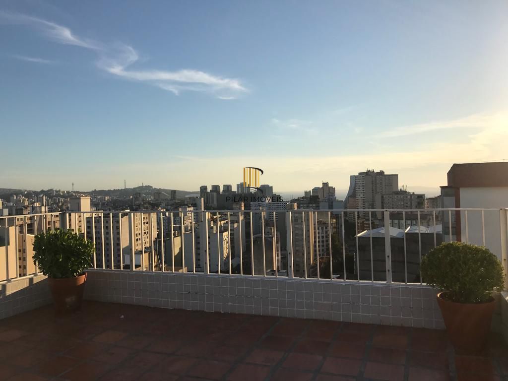 Apto com 01 dormitório , Terraço coletivo com linda vista .