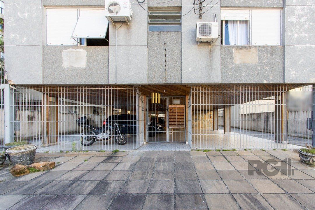Apartamento | 2 quartos | 65,00m2 | 1 vaga | Bairro Menino Deus