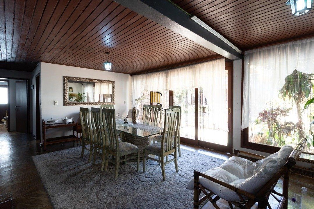 Casa 4 dormitórios no bairro Cristal