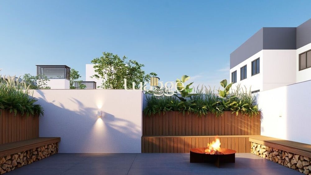 Apartamento Garden de 2 dormitórios, 1 suíte e 2 vagas de garagem.