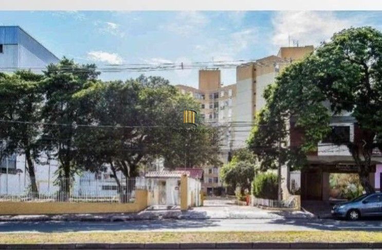 Box coberto no Cond Santos Dumont