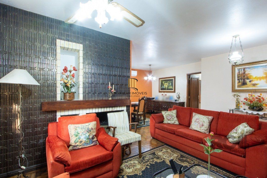 Casa 4 dormitórios no bairro Cristal
