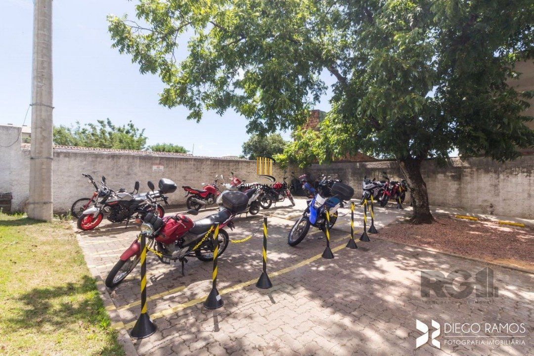 Apartamento 2 dormitórios vaga rotativa bairro Glória Porto Alegre