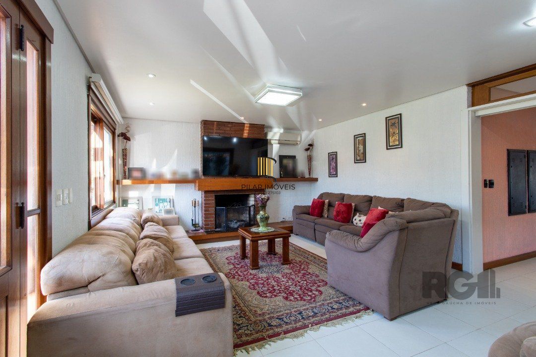 Casa de Condomínio 4 dormitórios no bairro Belém Novo
