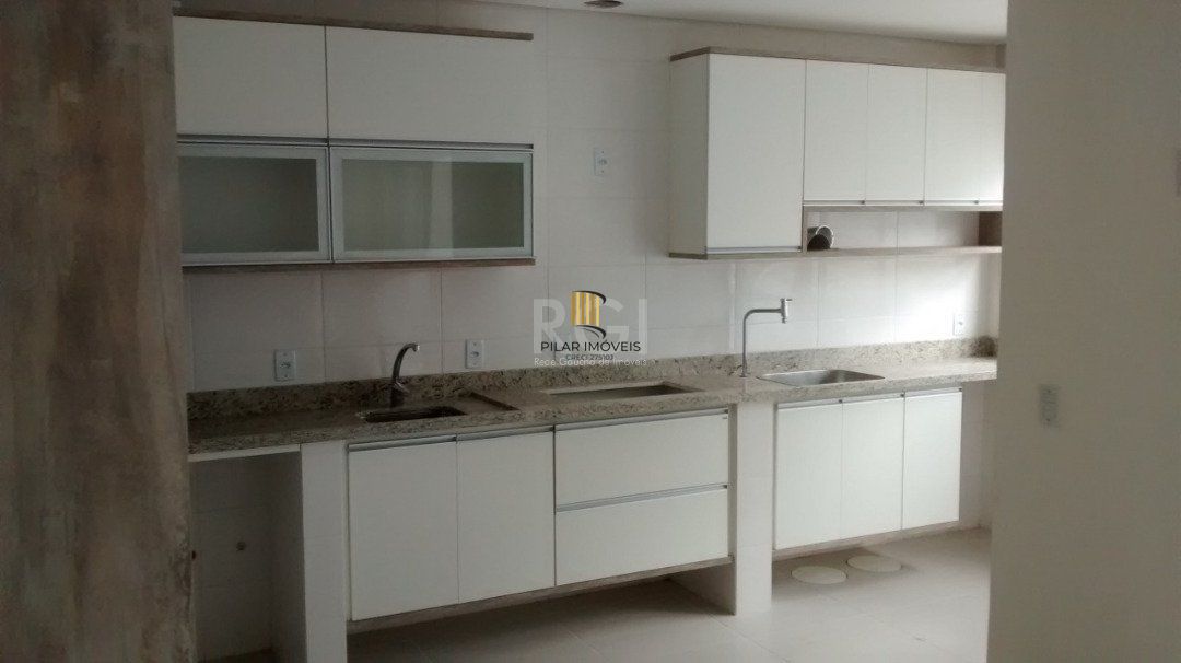 Casa para Venda - 194.46m², 3 dormitórios, sendo 1 suites, Hípica