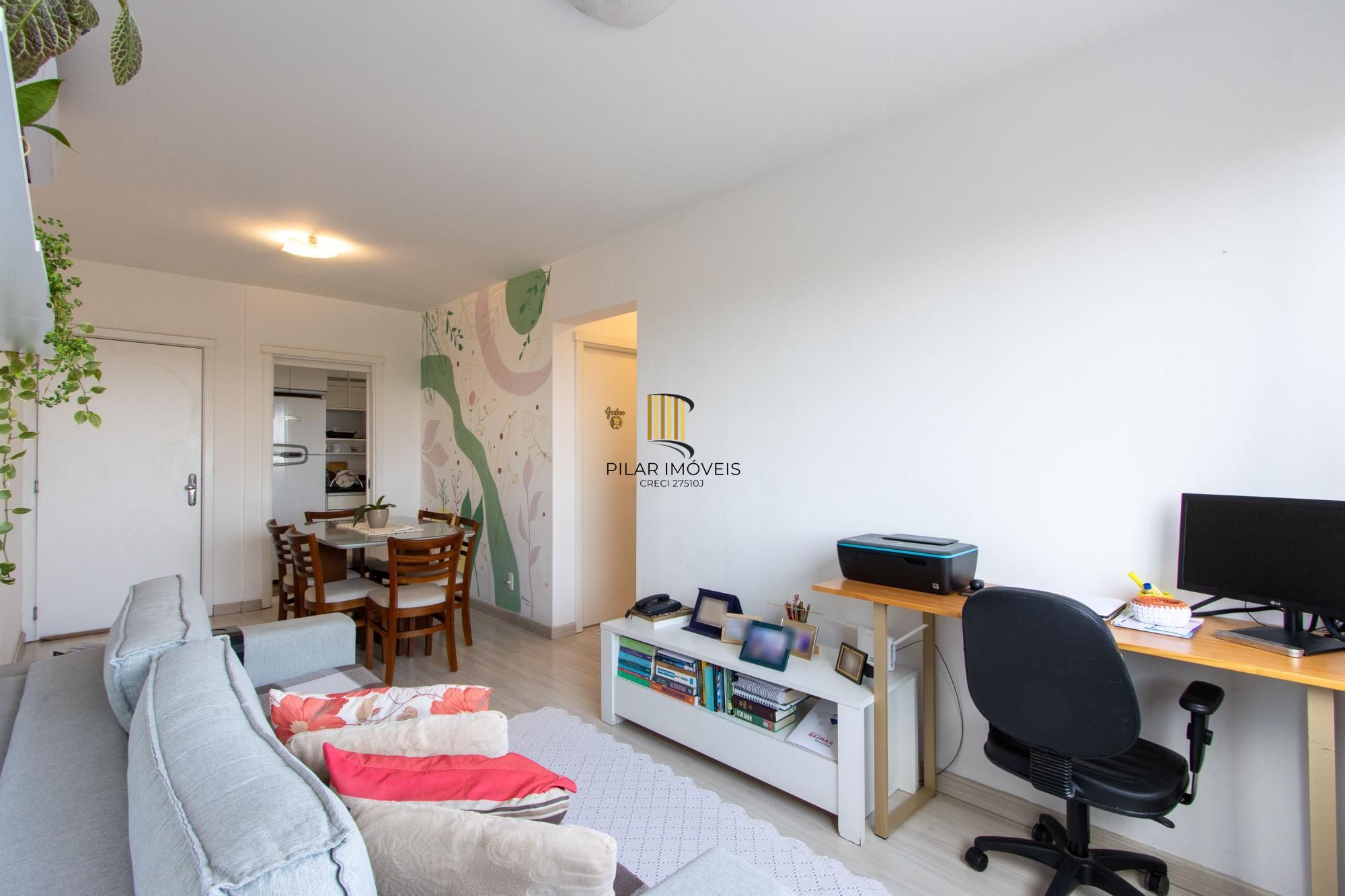 Apartamento 2 dormitórios no bairro Vila São José
