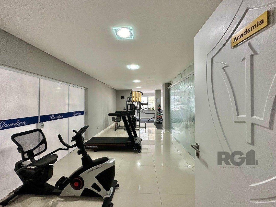 APARTAMENTO JUNTO A? BEIRA MAR  PE? NA AREIA!
