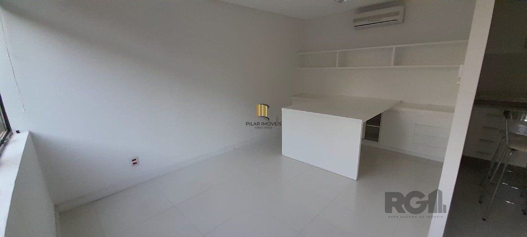 Excelente Sala Mobiliada na Wenceslau Escobar enfrente ao Paseo