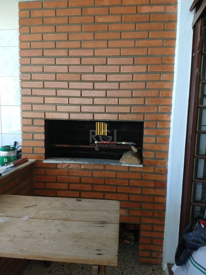 Casa Condominio para Venda - 308m², 5 dormitórios, sendo 1 suites, 3 vagas - Nonoai