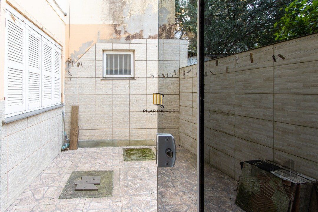 Casa 6 dormitórios no bairro Tristeza
