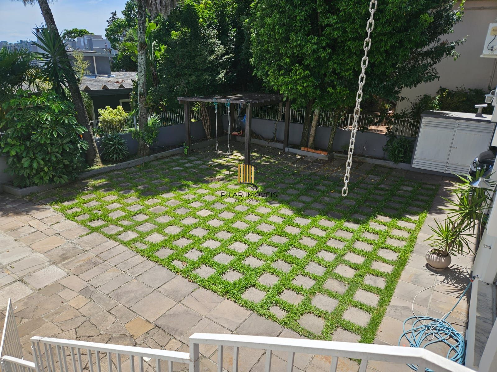 Casa em Condomínio, 03 dormitórios 04 Vagas, 229m²  na Tristeza, Porto Alegre, RS!!