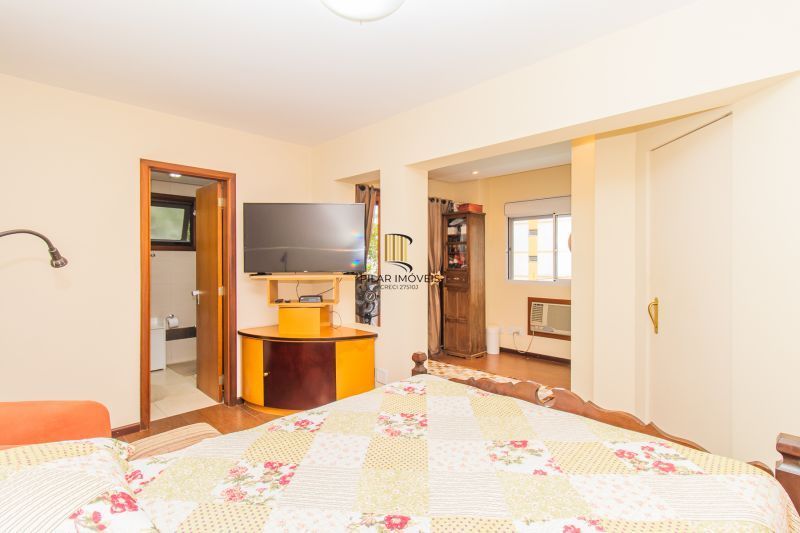 Cobertura Exclusiva com Vista Privilegiada no Coração do Bairro Moinhos de Vento