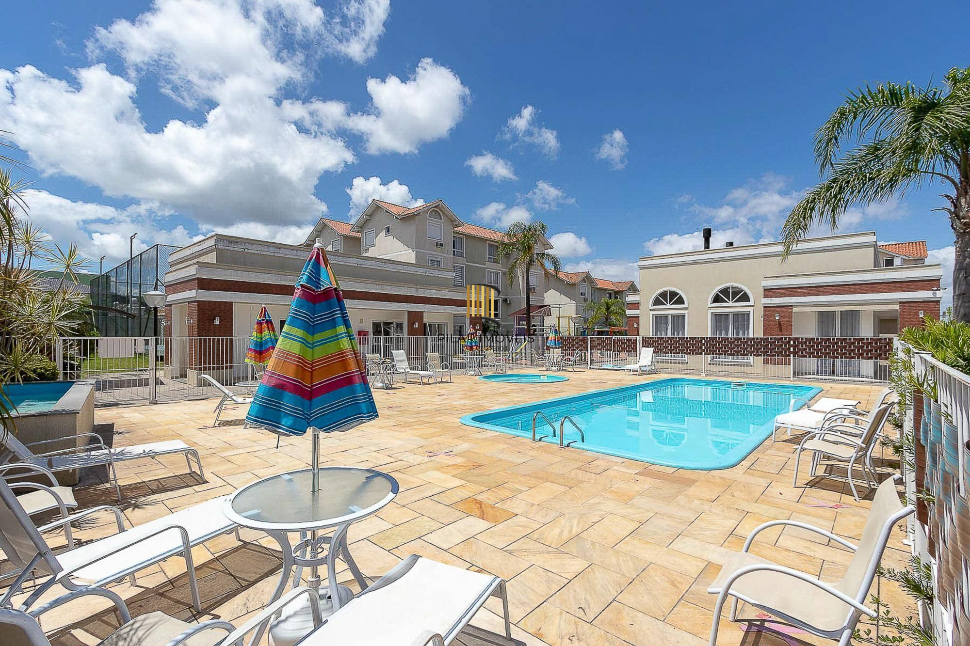 Apartamento térreo desocupado com  2 dormitórios I bairro Hipica