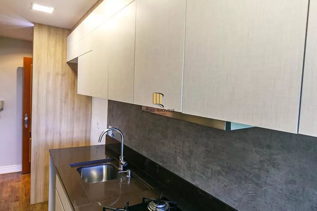 Apartamento à venda no bairro Cavalhada, 3 quartos e 1 vaga