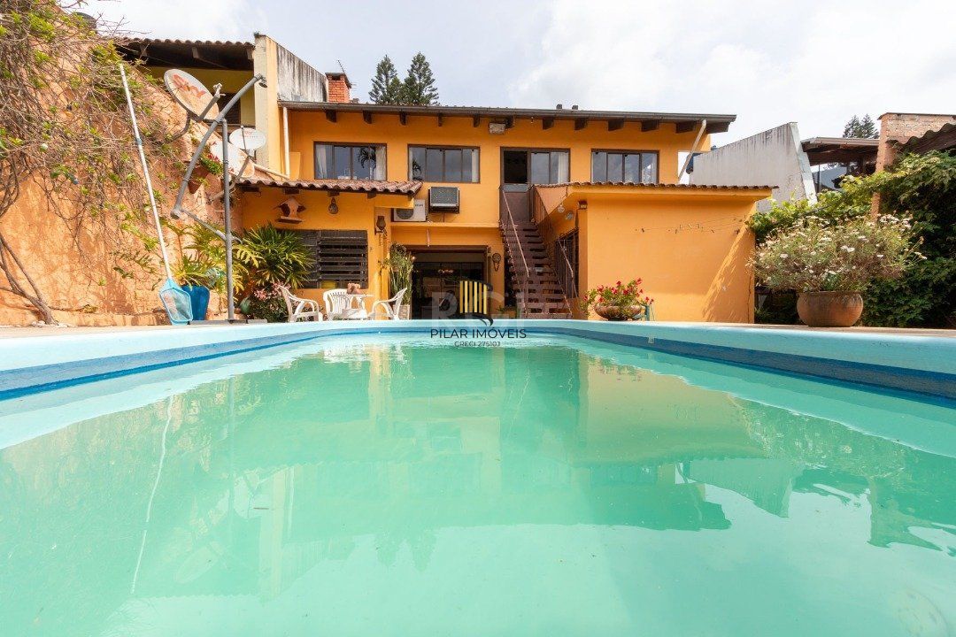Casa para Venda - 435m², 4 dormitórios, sendo 4 suites, 4 vagas - Cristal