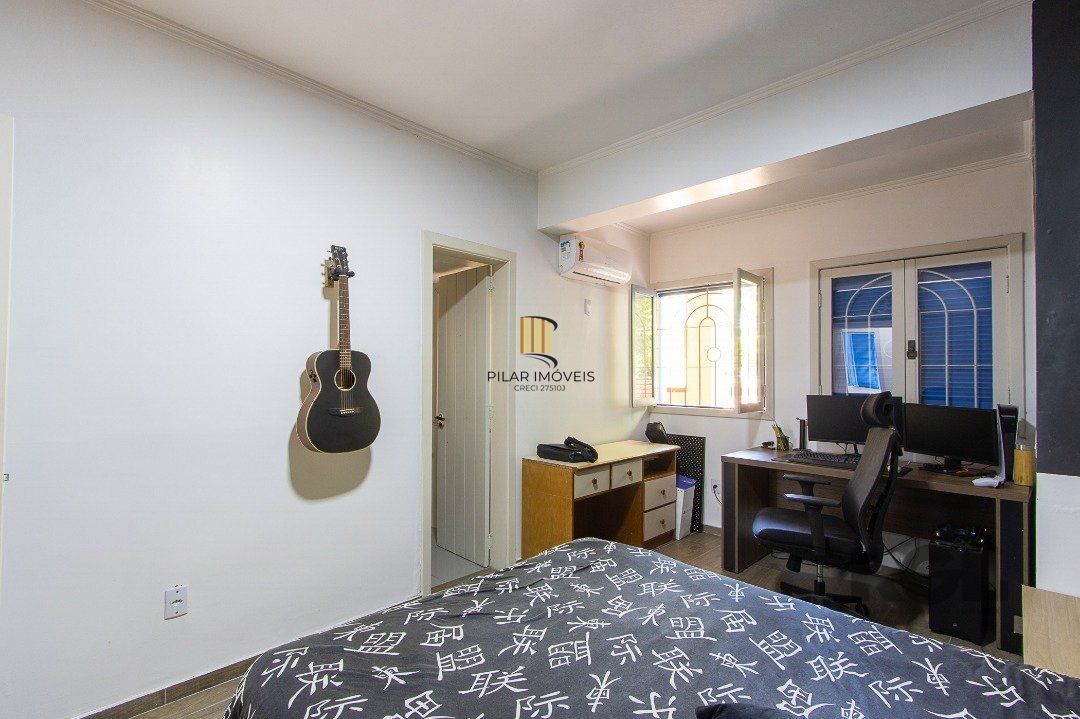 Casa 4 dormitórios no bairro Jardim Isabel