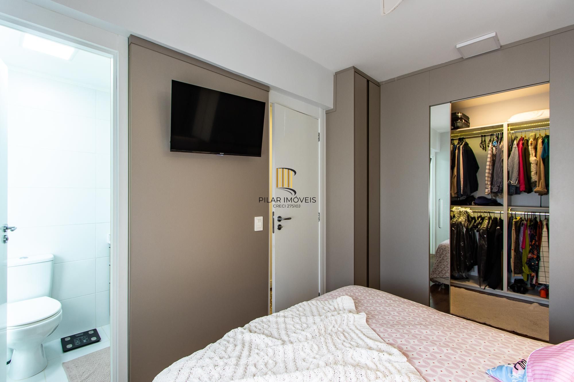 Apartamento impecável, orientação solar privilegiada!