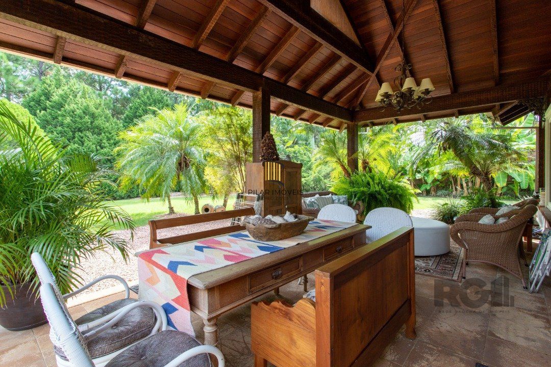 Casa Condominio para Venda - 380m², 3 dormitórios, sendo 3 suites, 6 vagas - Terra Ville