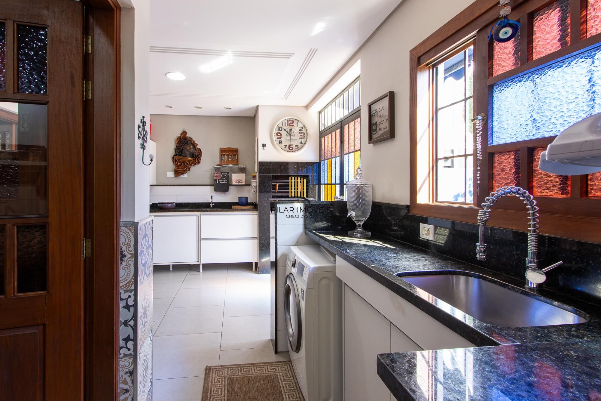 Casa 3 dormitórios com suíte master, terraço e 186m² no Lagos de Nova Ipanema