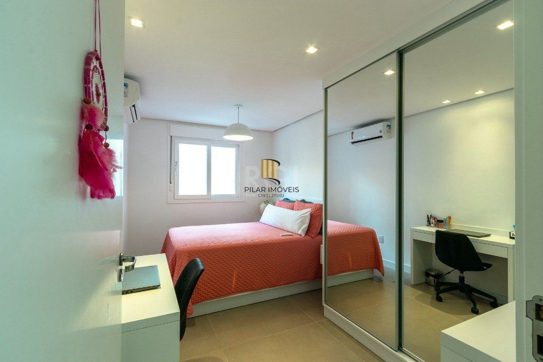 Casa Condominio para Venda - 202m², 3 dormitórios, sendo 1 suites, 2 vagas - Tristeza