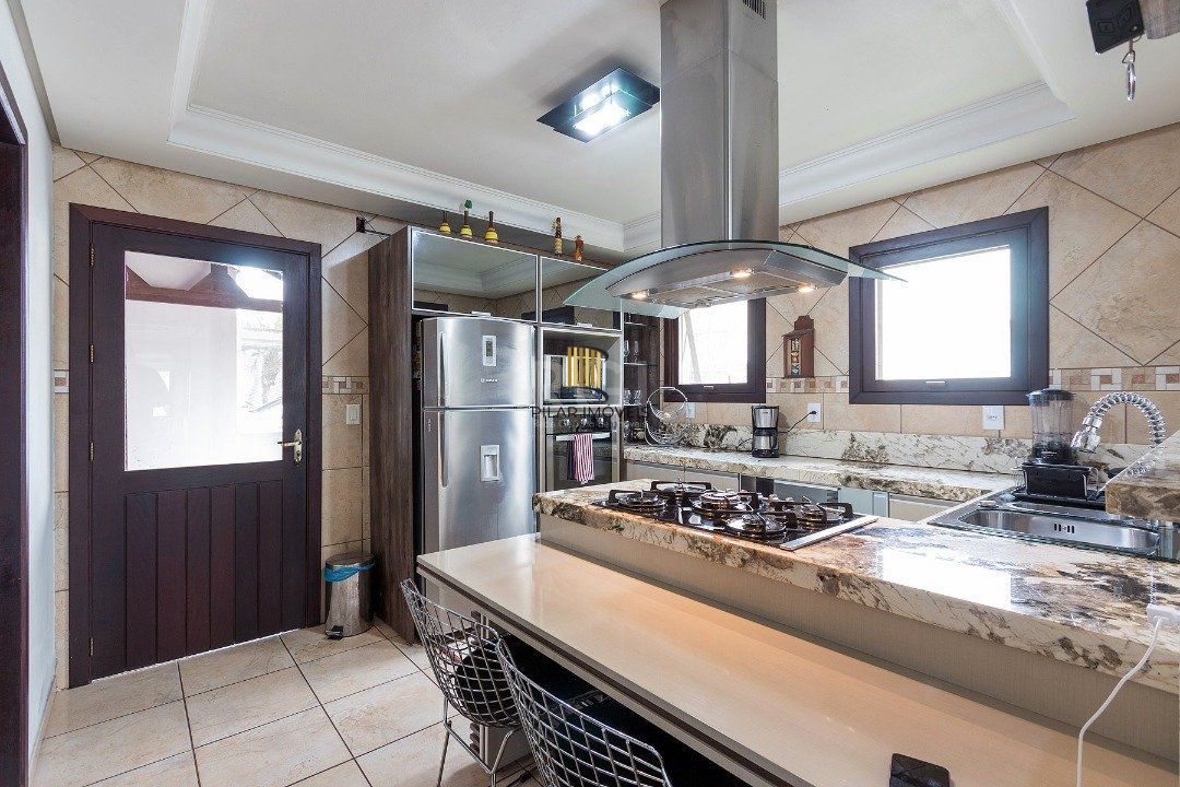 Casa de Condomínio 3 dormitórios no bairro Hípica