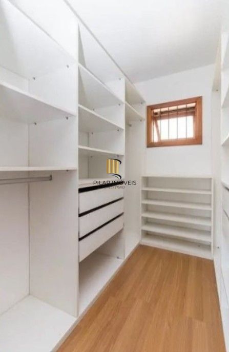 Casa/sobrado  de 4  dormitórios I 1 suíte I 4 vagas I  Altos Do Ipê